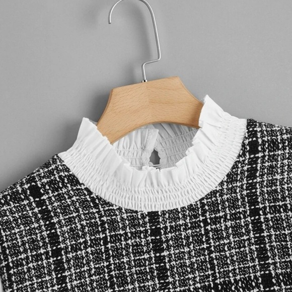 SHEIN Privé Plus size (4X) Tweed Frill Trim Curved Hem Blouse - Picture 1 of 4